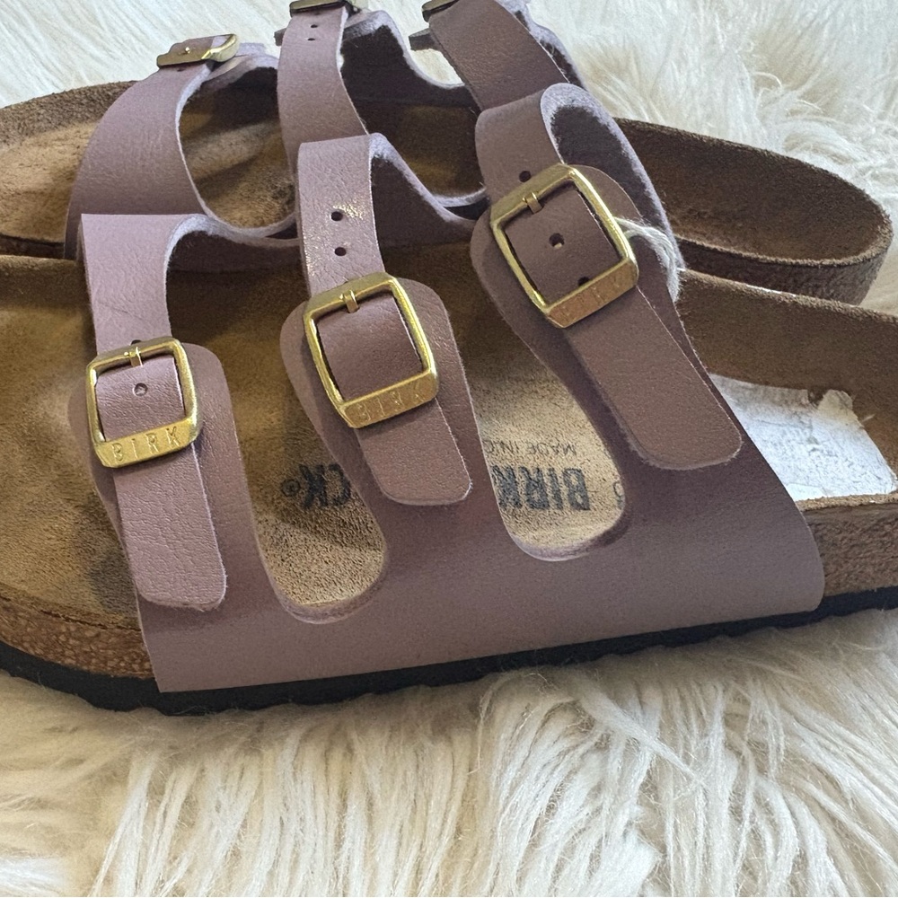 Birkenstock Lavender Sandals with Brass Buckles size 38 they are new !